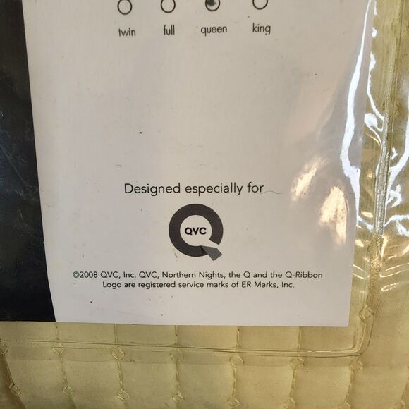 NIP QVC Northern Nights Coverlet Set 100% Cotton Queen Yellow Quilted 2 Shams - Picture 4 of 7